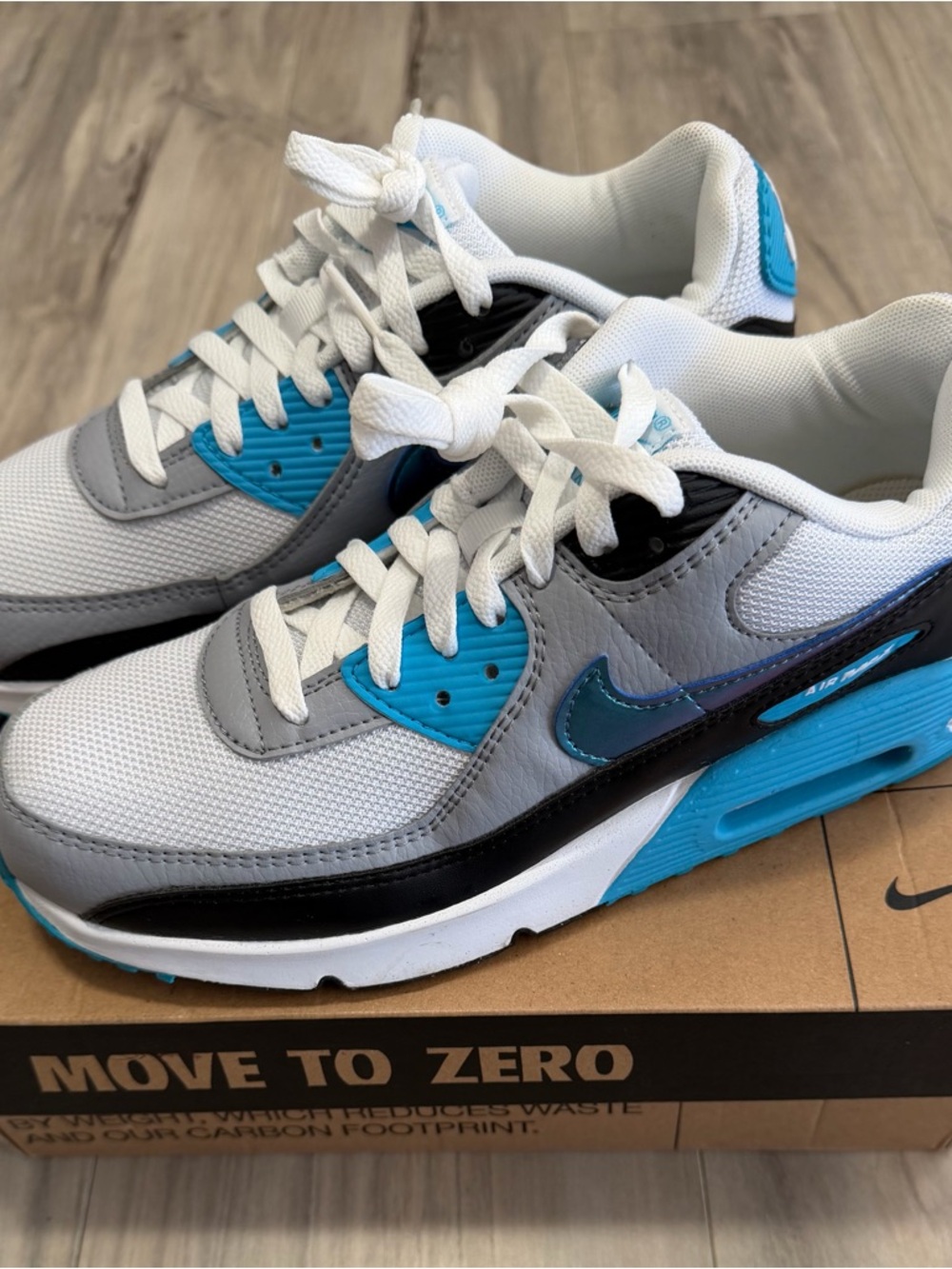 Nike Air  Max 90 Blue Lightning- Size 7Y